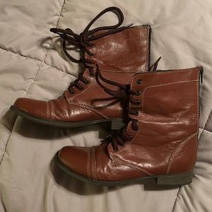 EUC Steve Madden vintage look moto boots